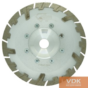 Diamond cutting disc strengthened d180 flange
